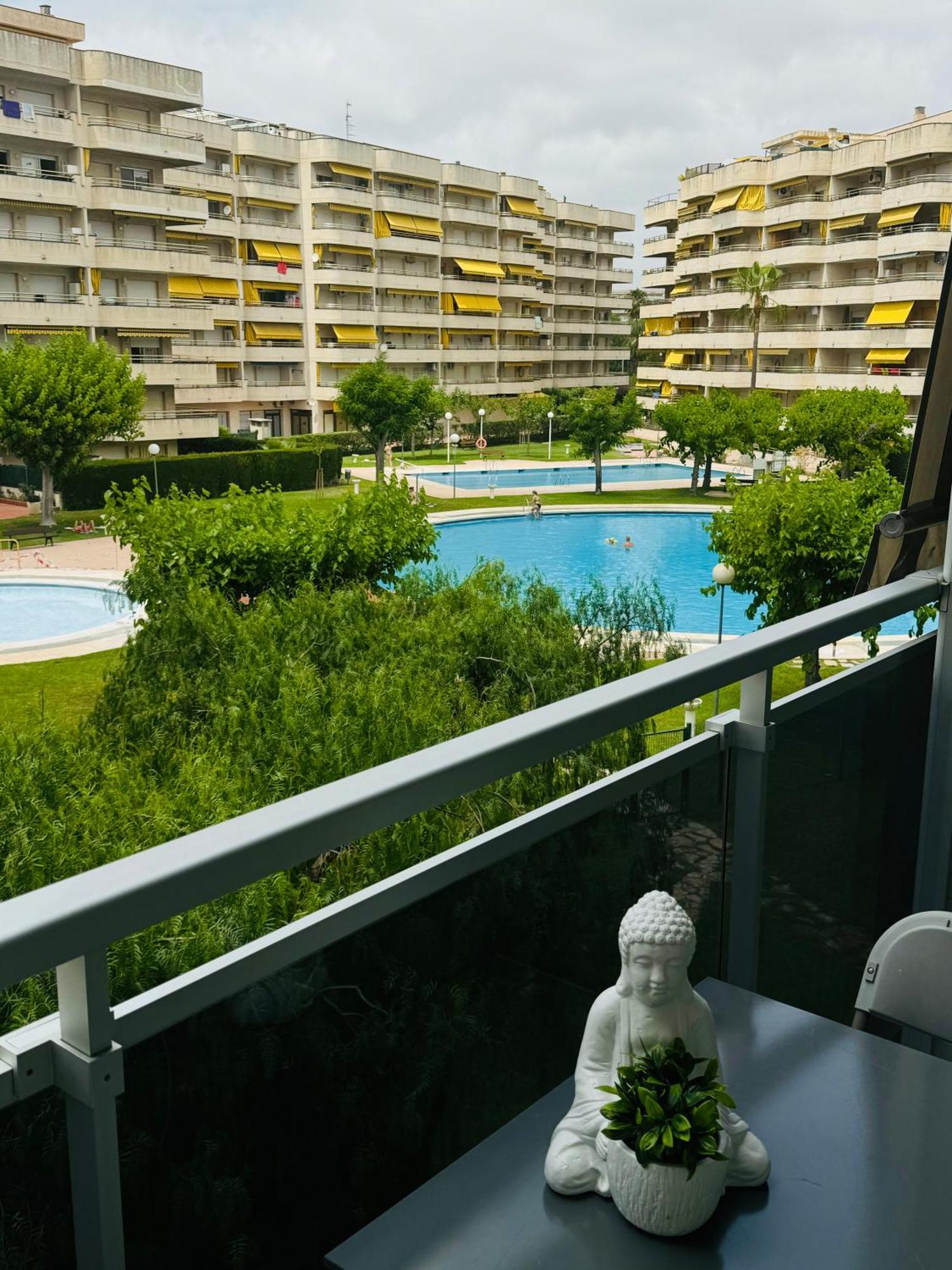 Delux Apartament Салоу Екстер'єр фото