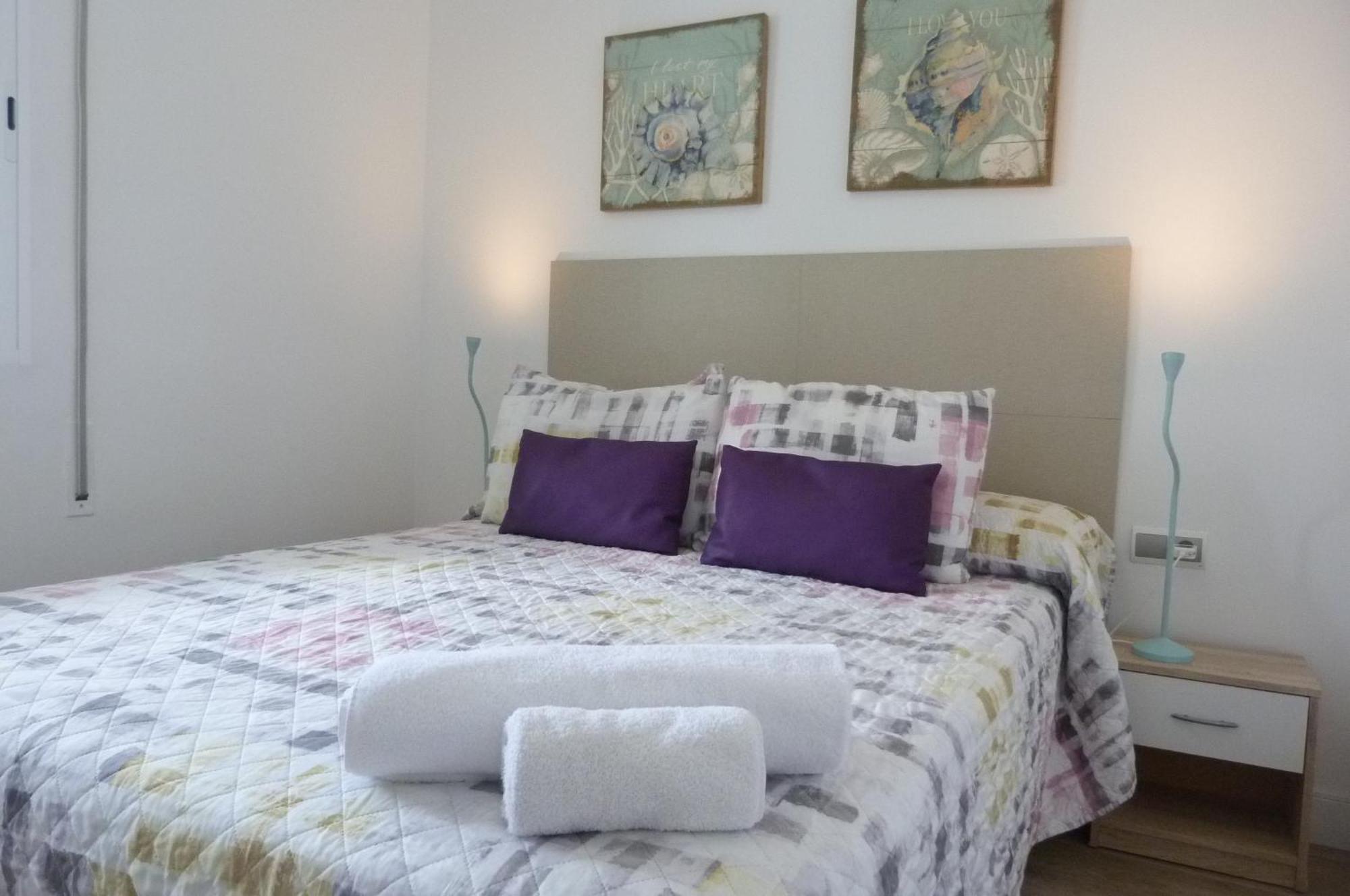 Delux Apartament Салоу Екстер'єр фото