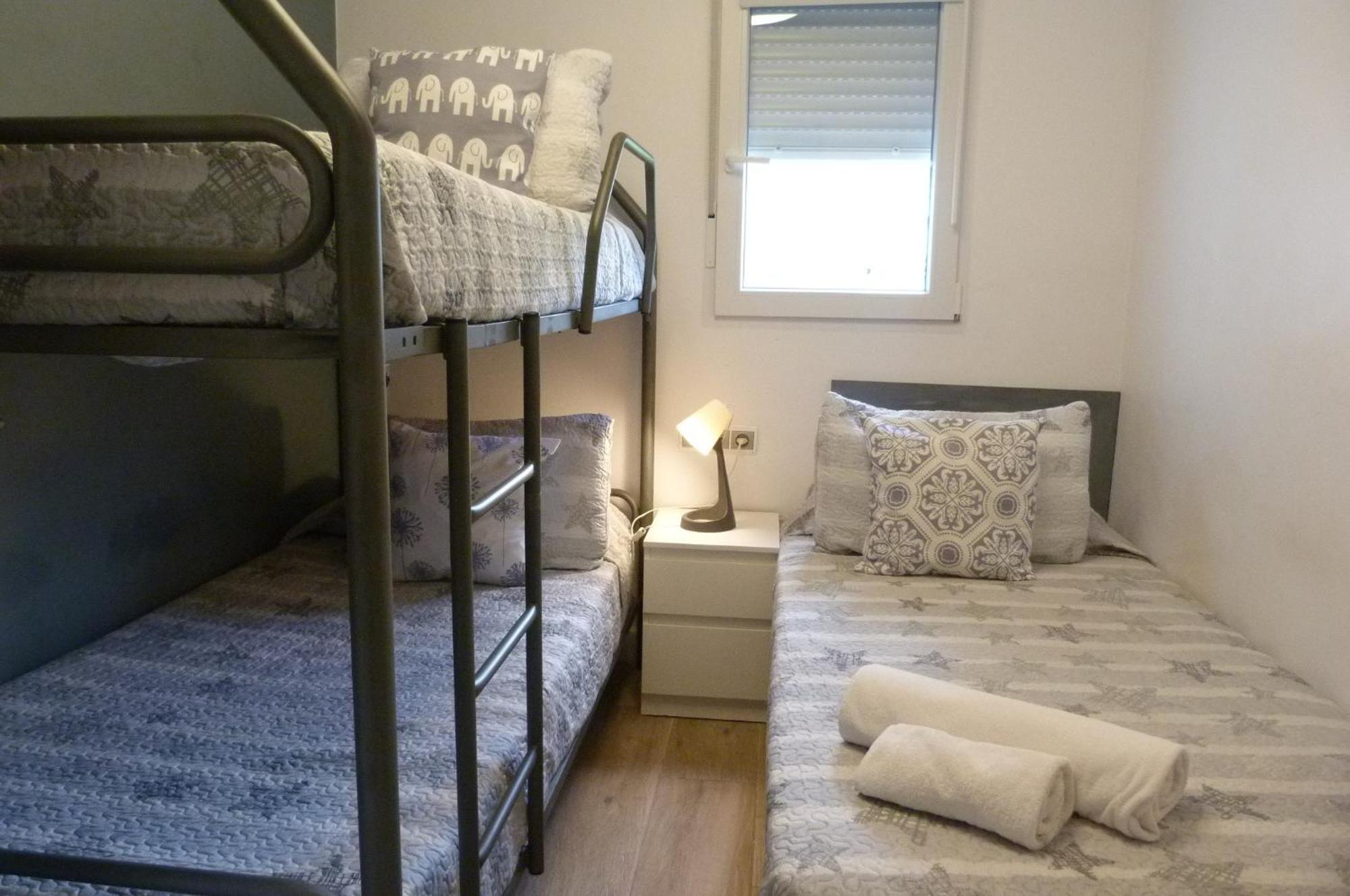 Delux Apartament Салоу Екстер'єр фото